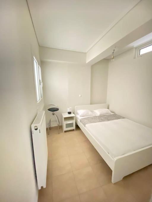 Cozy 2 Room Apartment With Garden Near Athens Air-Port Artemida  Bagian luar foto